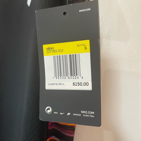 Nike Mens Dry NBA Brooklyn Nets Biggie City Jersey - Picture 7 of 14